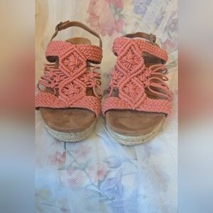 Zodiac Brand Coral Macrame Wedge Sandals, Size 8.5 Sandals